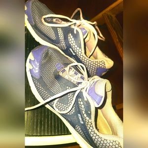 Size 8 Ryka sneakers